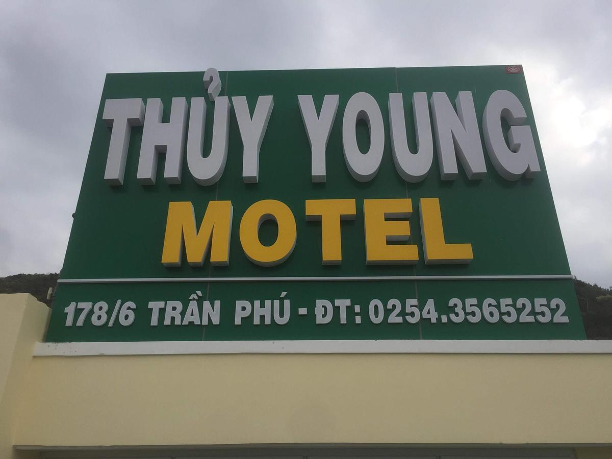 Готель Khach San Thuy Young Вунгтау Екстер'єр фото
